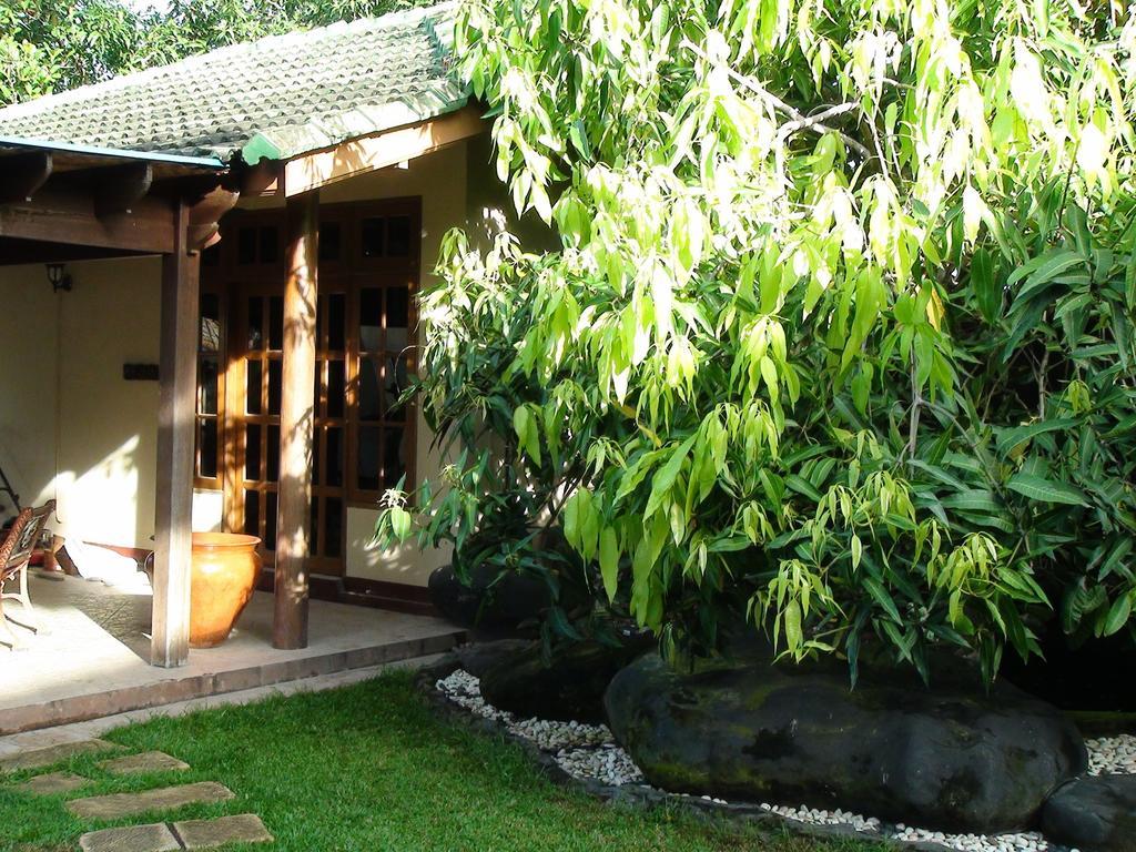 Villa Yukie Senggigi Montongbuwoh 客房 照片