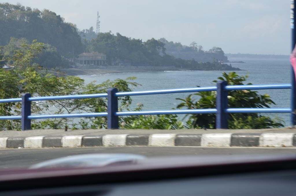 Villa Yukie Senggigi Montongbuwoh 外观 照片