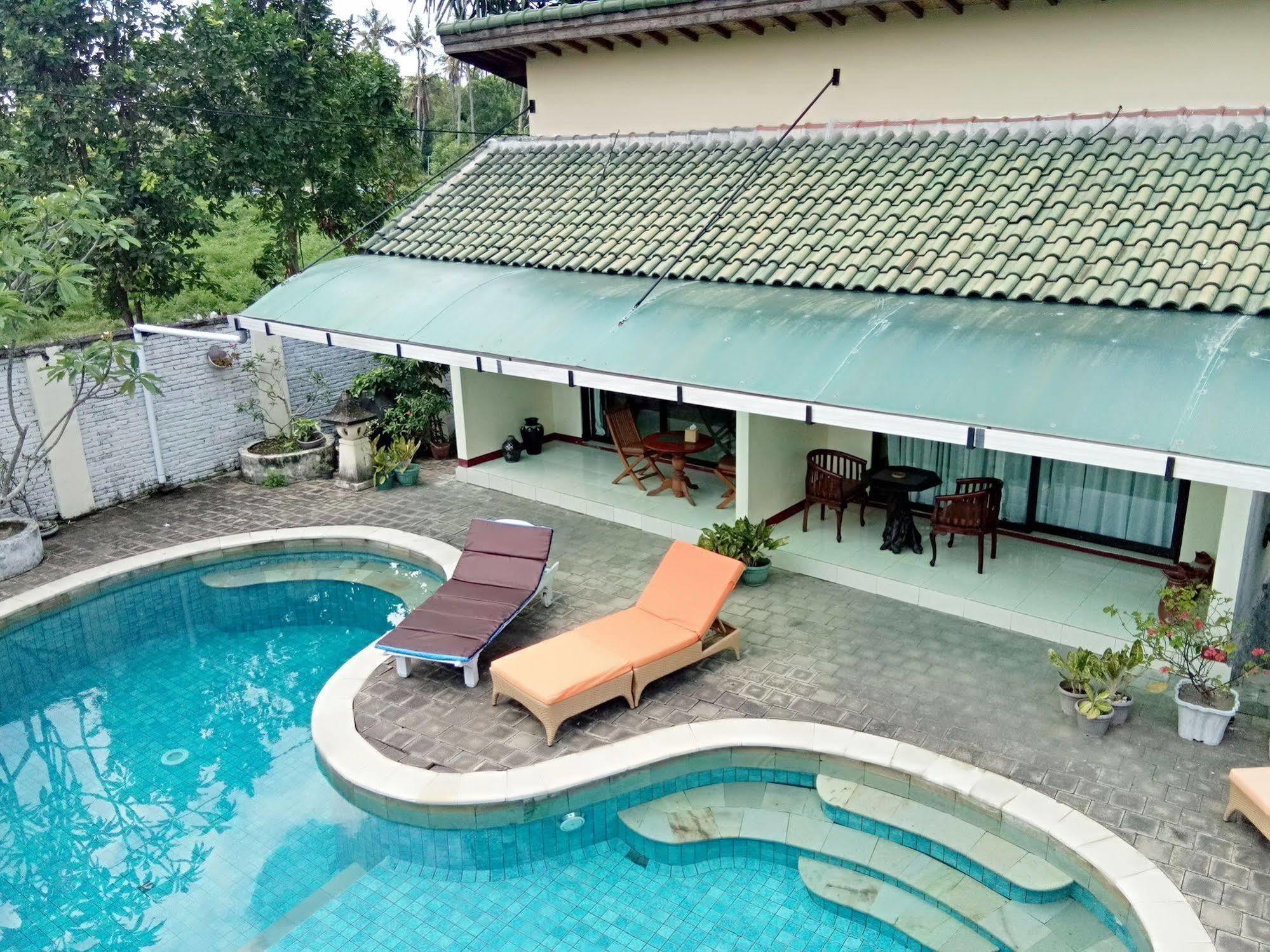 Villa Yukie Senggigi Montongbuwoh 外观 照片