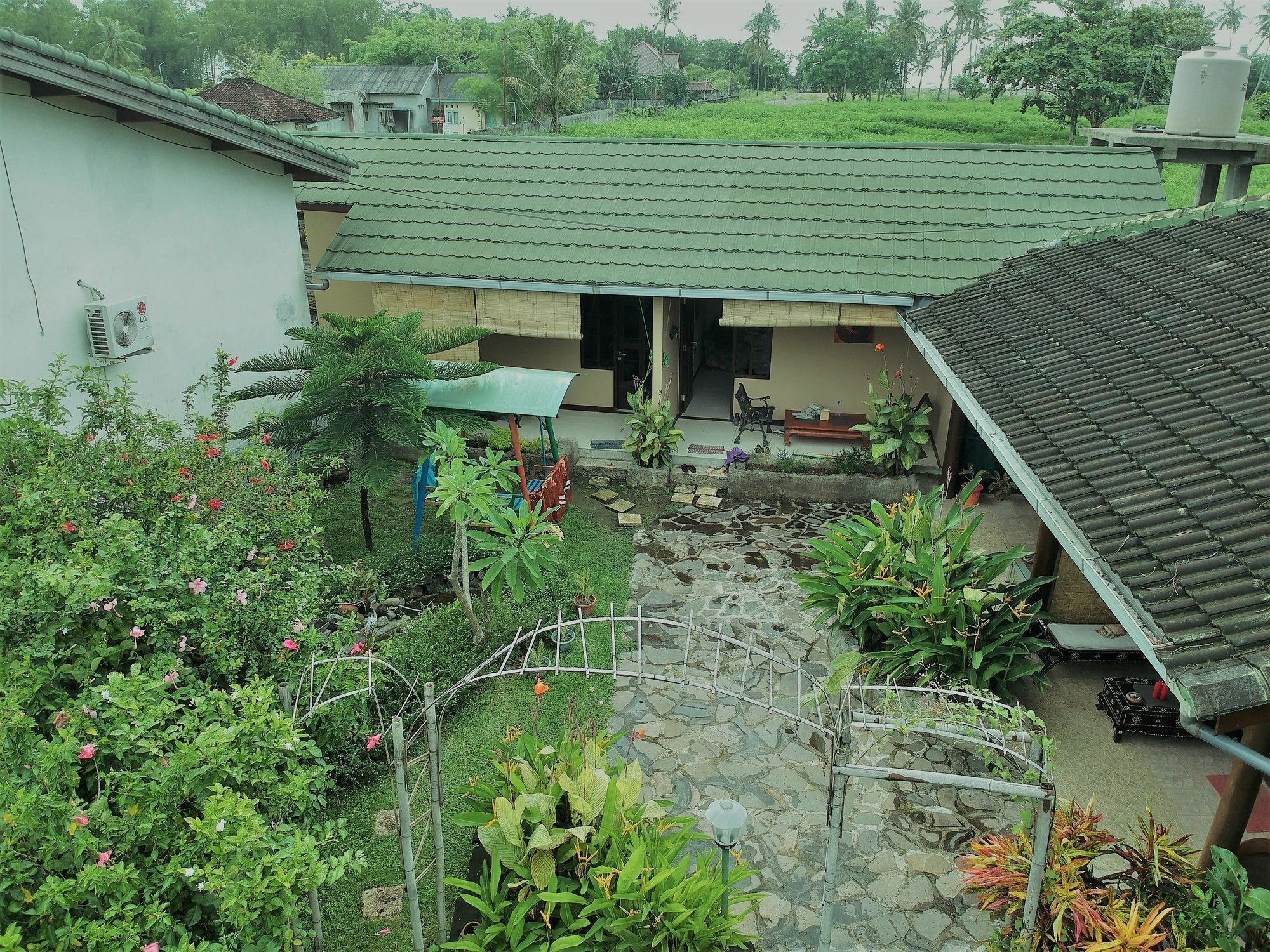 Villa Yukie Senggigi Montongbuwoh 外观 照片