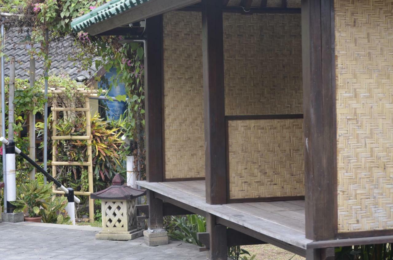Villa Yukie Senggigi Montongbuwoh 外观 照片