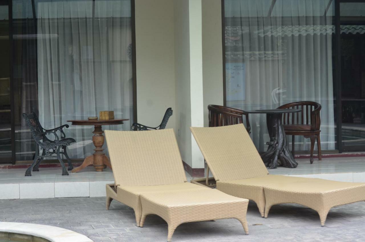 Villa Yukie Senggigi Montongbuwoh 外观 照片