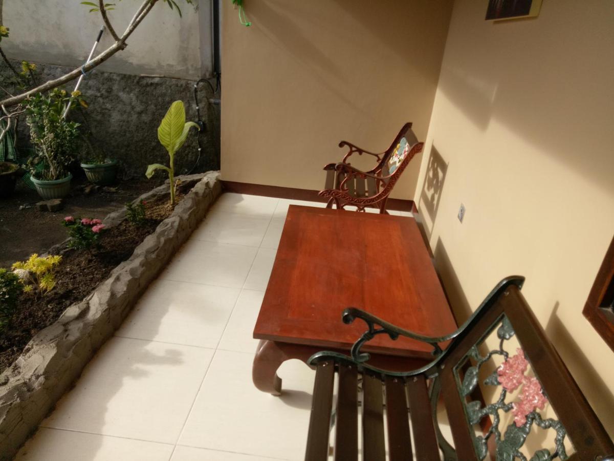 Villa Yukie Senggigi Montongbuwoh 外观 照片